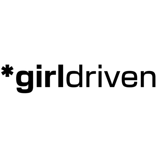girldriven matrica főkép, fekete színben, fehér alapon.